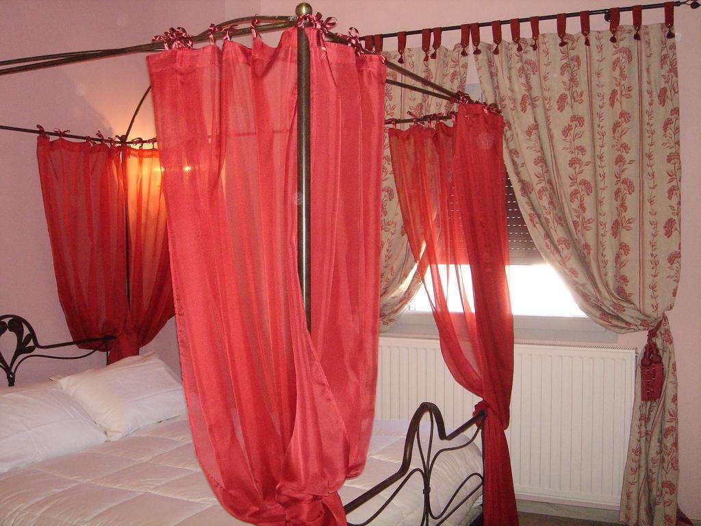 Les Caselles de Marie Aumelas Extérieur photo