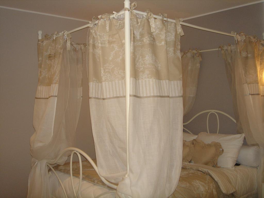 Les Caselles de Marie Aumelas Extérieur photo